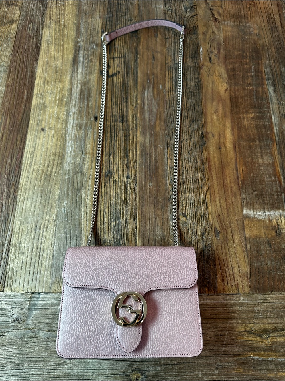 Gucci Pink Pebbled Leather Chain Crossbody Bag with Gold GG - Picture 16 of 16